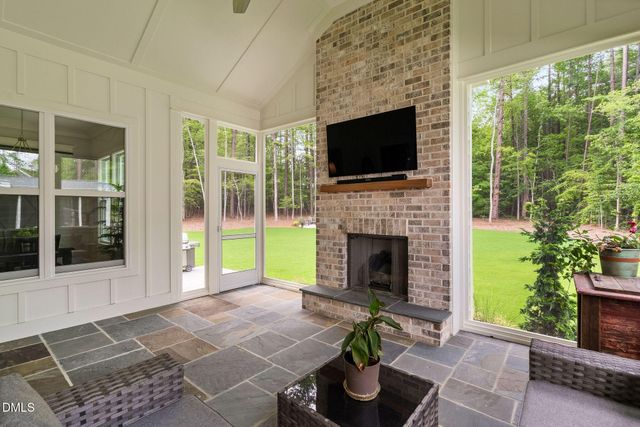 1528 Lake Adventure Court, Raleigh, NC 27613