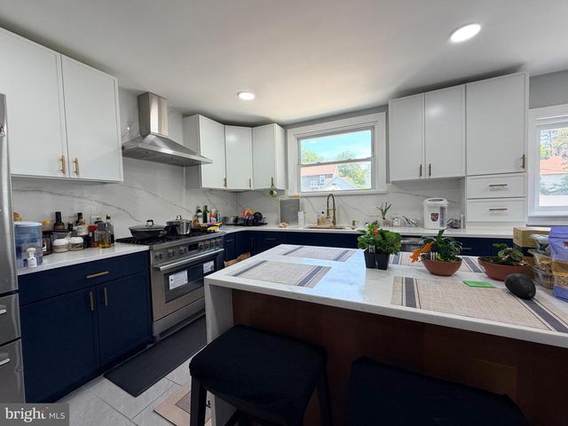 123 BRYN MAWR AVE, Bala Cynwyd, PA 19004