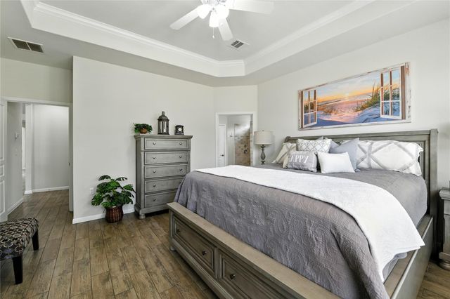 107 Calhoun LN, Georgetown, TX 78633