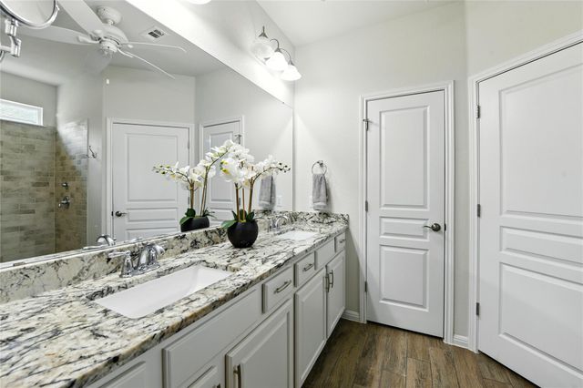 107 Calhoun LN, Georgetown, TX 78633