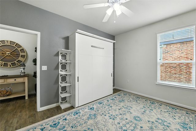 107 Calhoun LN, Georgetown, TX 78633