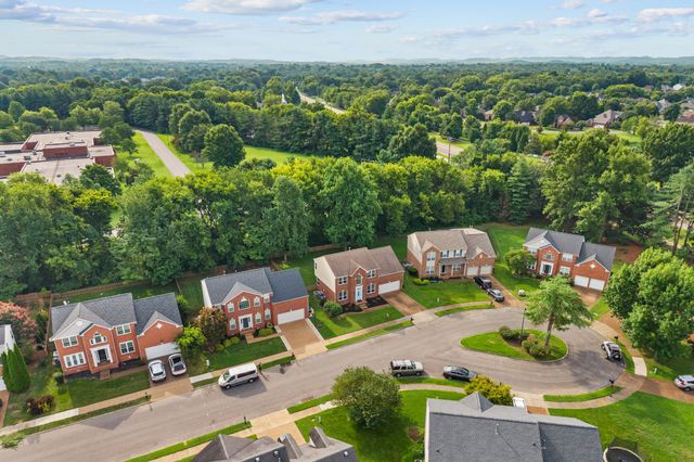 304 Devonshire Dr, Franklin, TN 37064