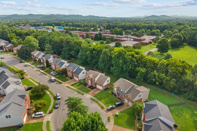 304 Devonshire Dr, Franklin, TN 37064