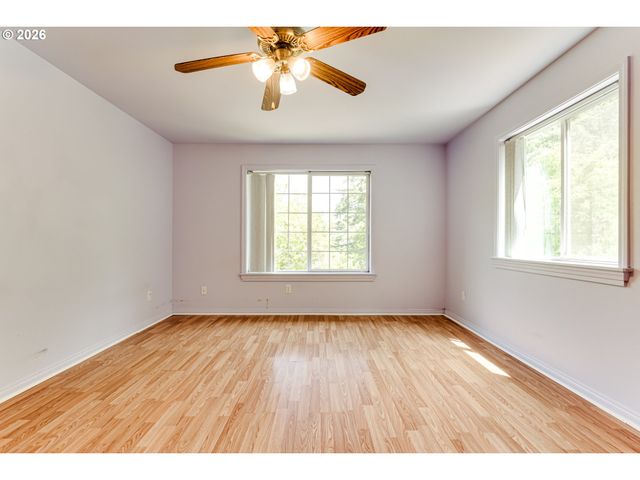 667 KAMAPHEEMA Pl, Eugene, OR 97405