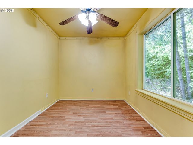 667 KAMAPHEEMA Pl, Eugene, OR 97405