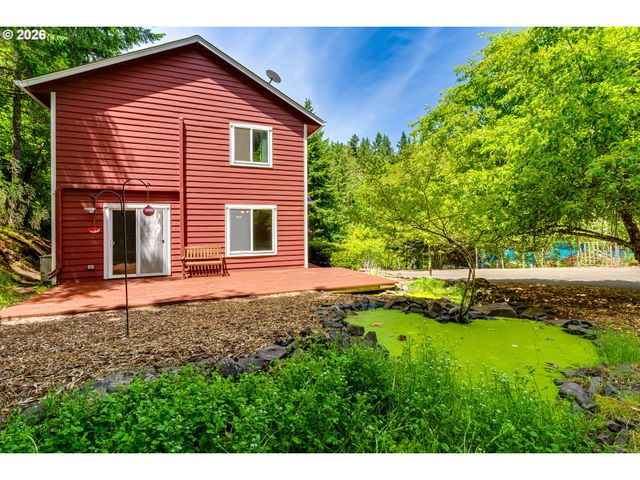667 KAMAPHEEMA Pl, Eugene, OR 97405