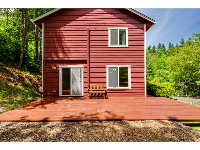 667 KAMAPHEEMA Pl, Eugene, OR 97405