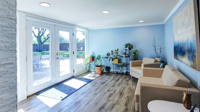 3230 Camelot Drive, Dallas, TX 75229