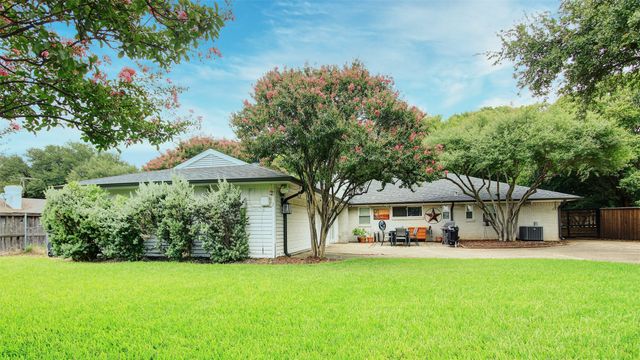 3230 Camelot Drive, Dallas, TX 75229