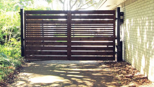 3230 Camelot Drive, Dallas, TX 75229