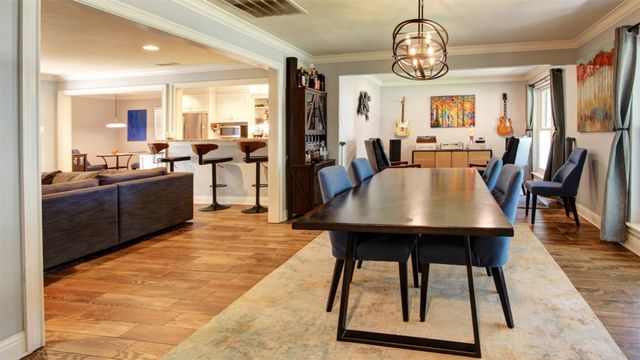 3230 Camelot Drive, Dallas, TX 75229