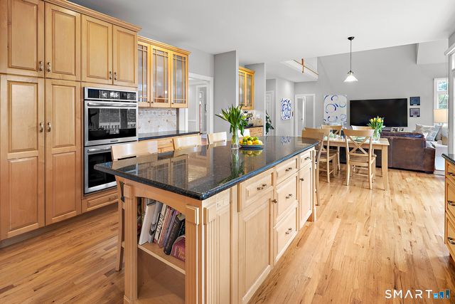 381 Chestnut Hill Road, Norwalk, CT 06851