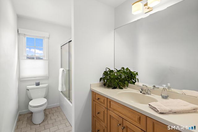 381 Chestnut Hill Road, Norwalk, CT 06851