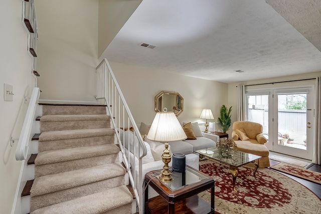 500 Laketower Drive 32, Lexington, KY 40502