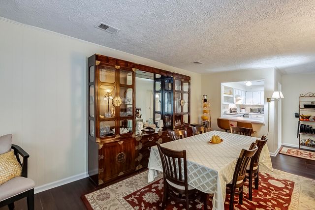 500 Laketower Drive 32, Lexington, KY 40502