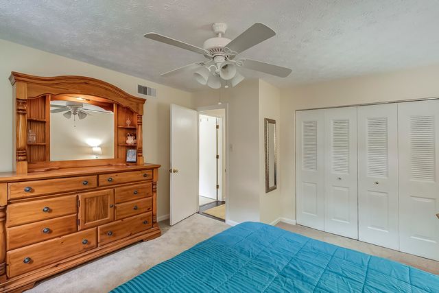 500 Laketower Drive 32, Lexington, KY 40502