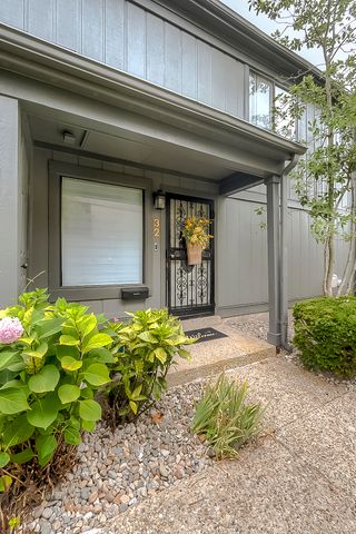 500 Laketower Drive 32, Lexington, KY 40502