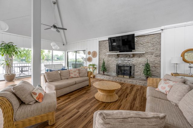 500 Laketower Drive 32, Lexington, KY 40502