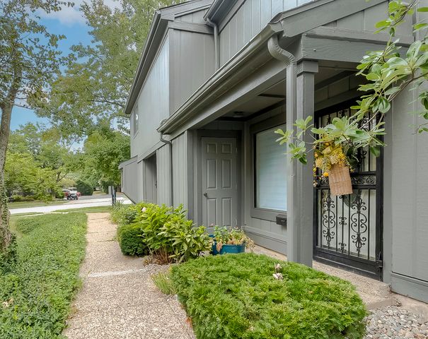 500 Laketower Drive 32, Lexington, KY 40502