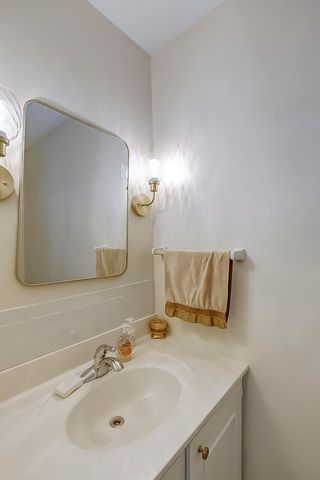 500 Laketower Drive 32, Lexington, KY 40502