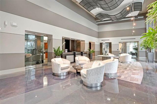 1901 Post Oak Blvd Boulevard 2402, Houston, TX 77056