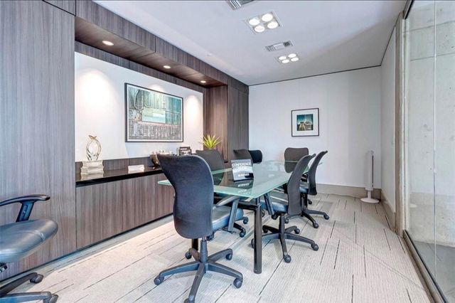 1901 Post Oak Blvd Boulevard 2402, Houston, TX 77056