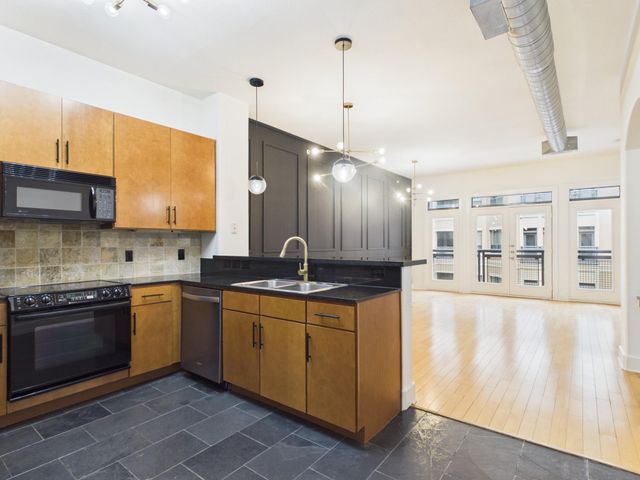 1901 Post Oak Blvd Boulevard 2402, Houston, TX 77056