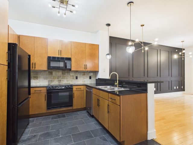 1901 Post Oak Blvd Boulevard 2402, Houston, TX 77056