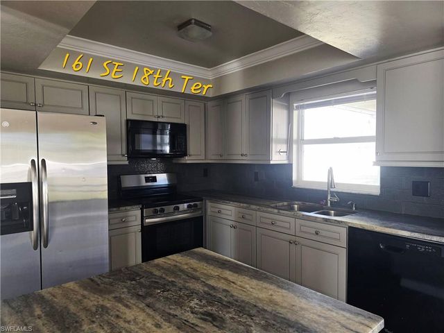 161 SE 18th TER, Cape Coral, FL 33990