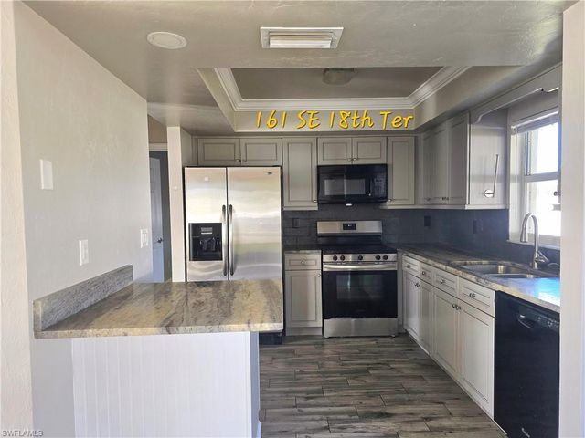 161 SE 18th TER, Cape Coral, FL 33990