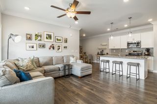 7483 Highway 70 S Apt 103, Nashville, TN 37221