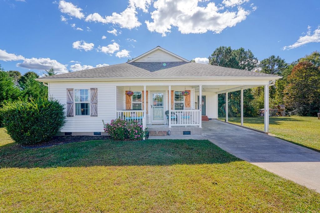 835 Green River Road, Gaffney, SC 29341