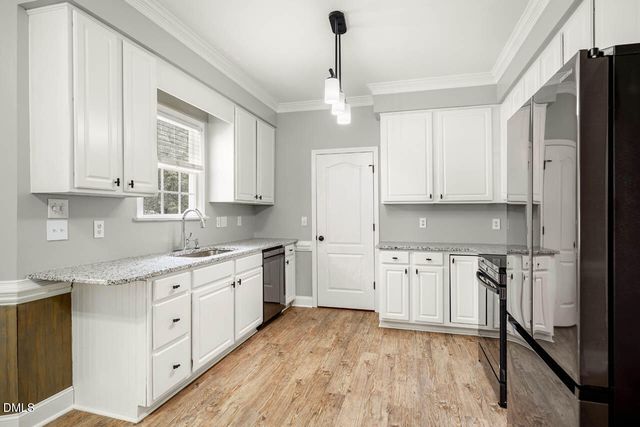 2002 Kelly Glen Drive, Apex, NC 27502