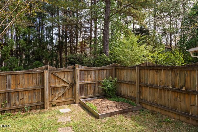 2002 Kelly Glen Drive, Apex, NC 27502