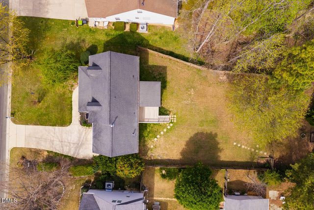 2002 Kelly Glen Drive, Apex, NC 27502