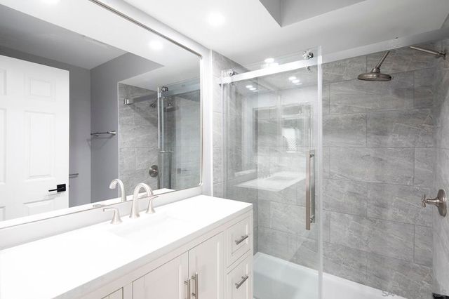 7601 Eads Ave, La Jolla, CA 92037