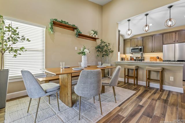 1188 LAKESHORE DR, Canyon Lake, TX 78133