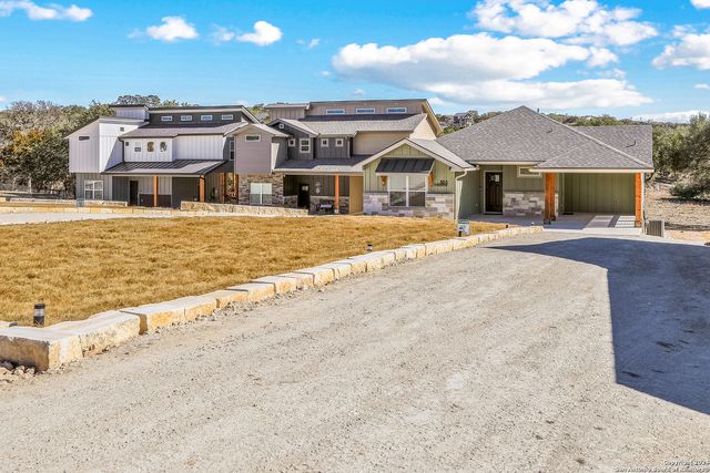 1188 LAKESHORE DR, Canyon Lake, TX 78133