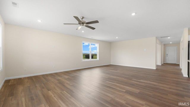 1072 Butler Lake Court, Fort Wayne, IN 46818