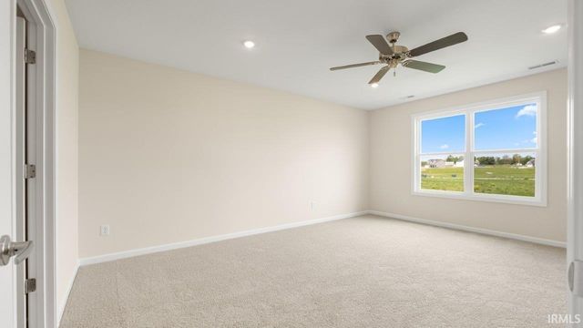 1072 Butler Lake Court, Fort Wayne, IN 46818