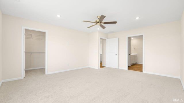 1072 Butler Lake Court, Fort Wayne, IN 46818