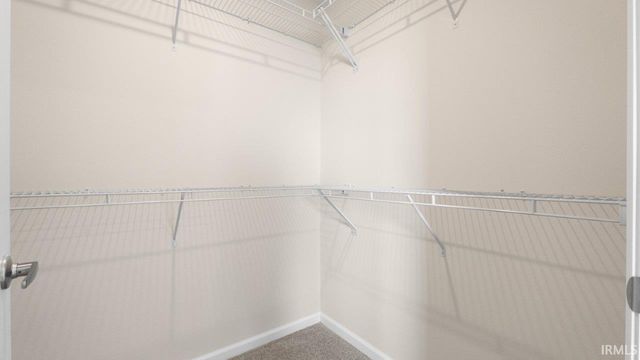 1072 Butler Lake Court, Fort Wayne, IN 46818