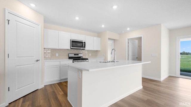 1072 Butler Lake Court, Fort Wayne, IN 46818