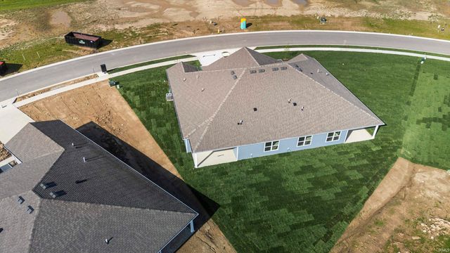 1072 Butler Lake Court, Fort Wayne, IN 46818