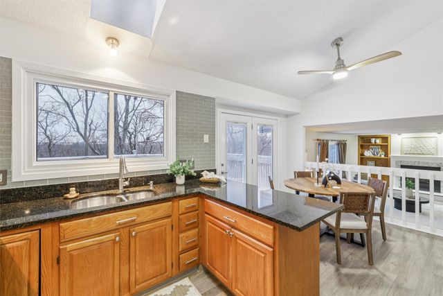 8833 Luin Drive, Clive, IA 50325