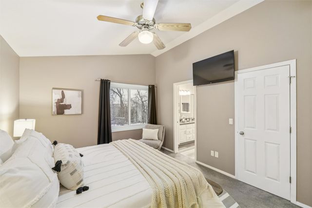 8833 Luin Drive, Clive, IA 50325