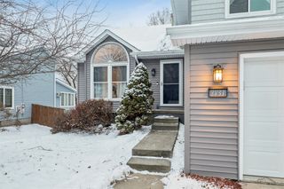 8833 Luin Drive, Clive, IA 50325