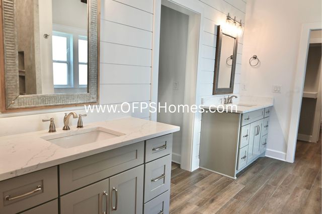 1438 E Shores Boulevard, Gulf Breeze, FL 32563