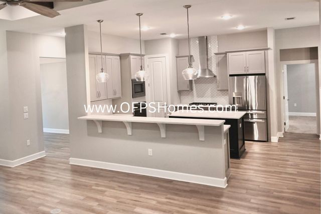 1438 E Shores Boulevard, Gulf Breeze, FL 32563