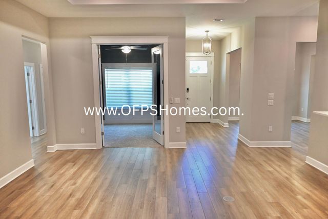 1438 E Shores Boulevard, Gulf Breeze, FL 32563